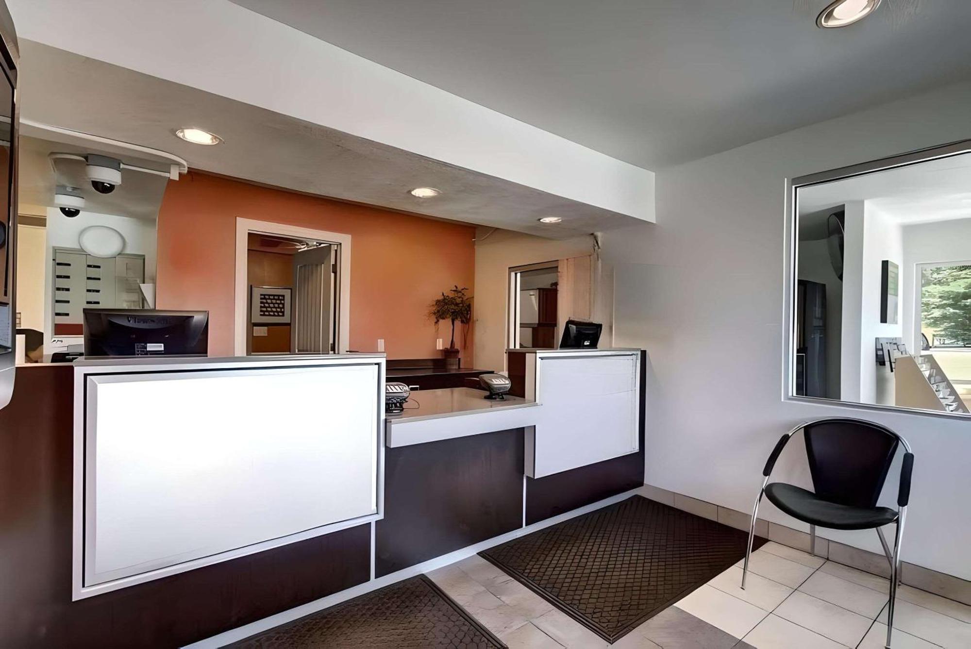 Econo Lodge Midvale Eksteriør billede