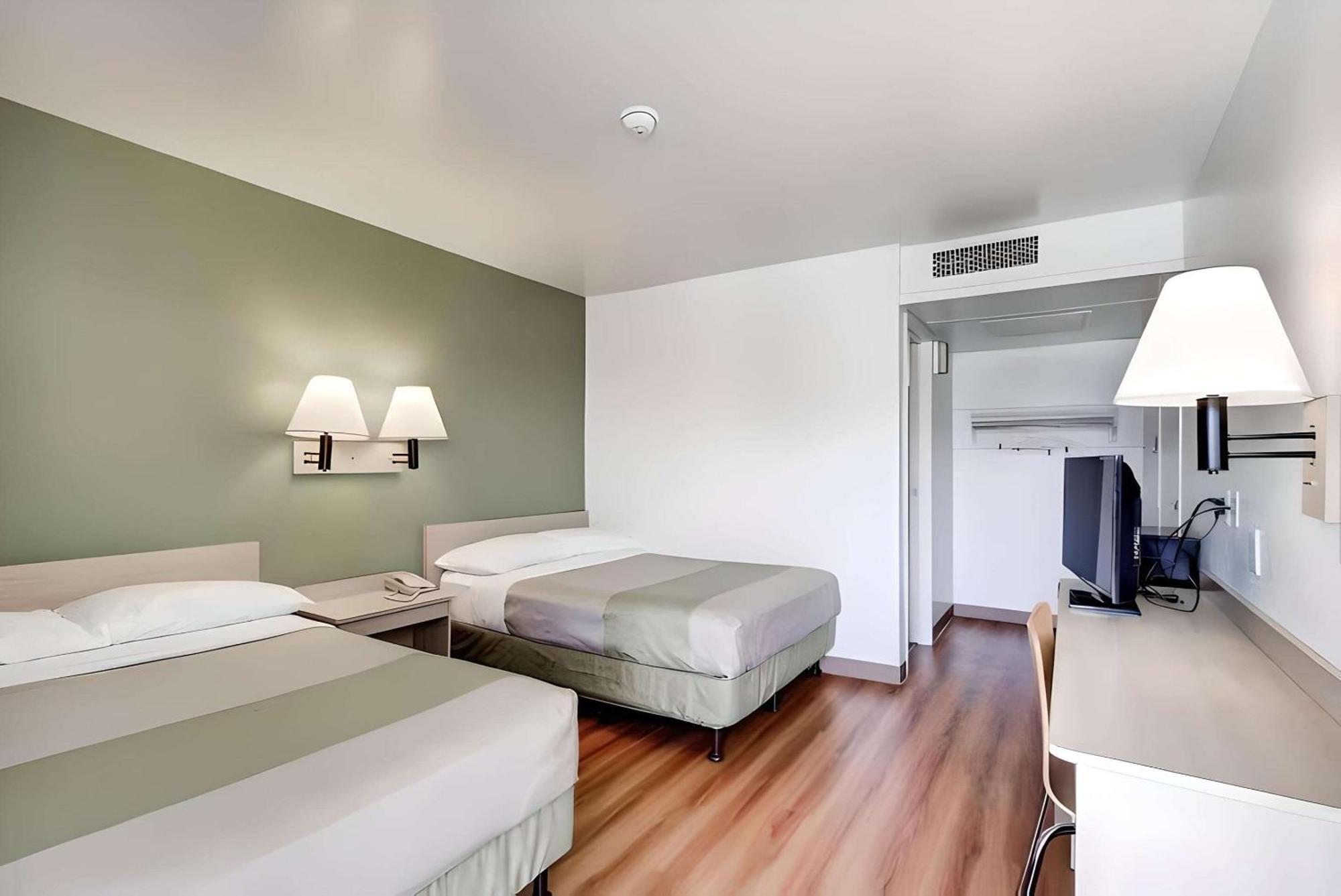 Econo Lodge Midvale Eksteriør billede