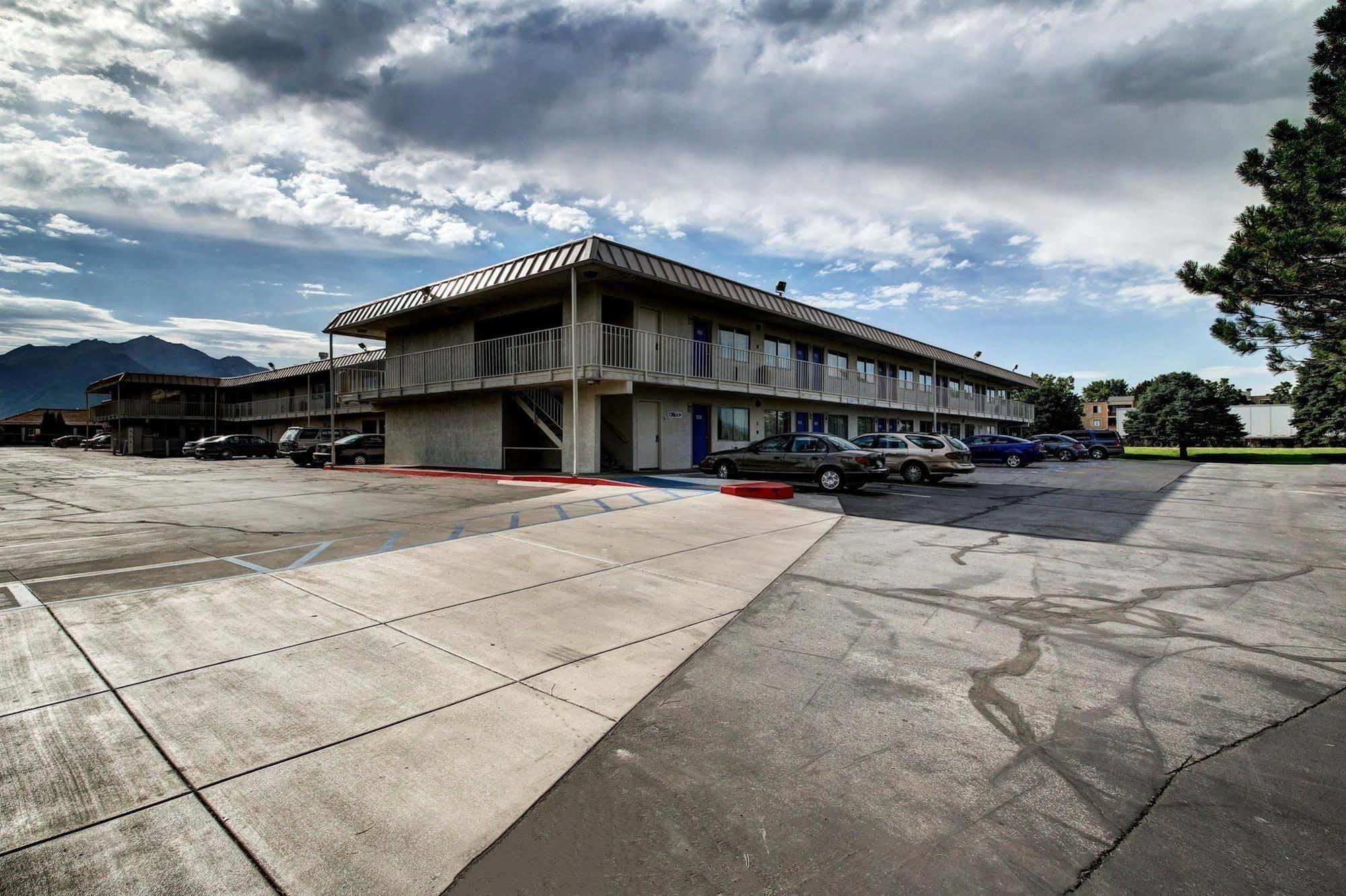 Econo Lodge Midvale Eksteriør billede
