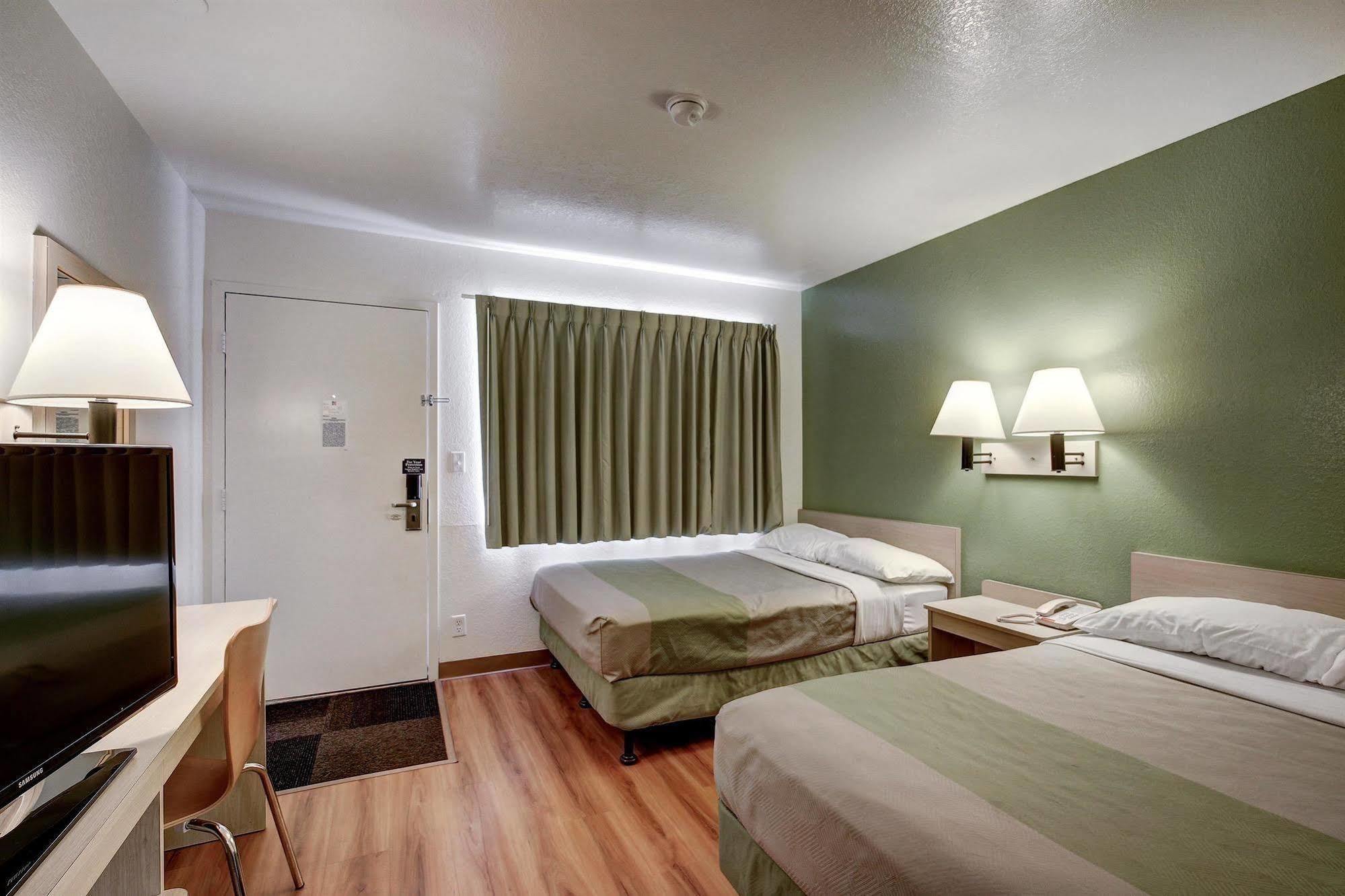 Econo Lodge Midvale Eksteriør billede